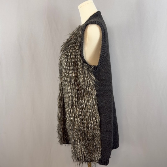 H&M Black and Gray Dramatic Textured Statement Vest Cascading Feather & Fringe - Picture 2 of 6